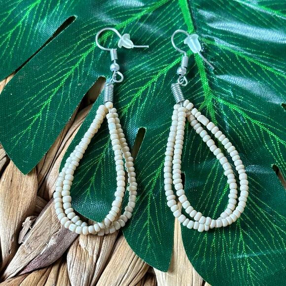 BOGO FREE WHITE BEADED HOOP EARRINGS - Picture 1 of 4